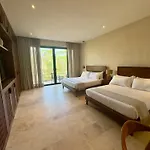 Casa Laak, Luxury Villa, 5 Bedroom 7 Bt, Heated Pool Villa