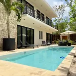 Casa Laak, Luxury Villa, 5 Bedroom 7 Bt, Heated Pool Villa Tulum