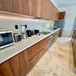 Casa Laak, Luxury Villa, 5 Bedroom 7 Bt, Heated Pool Villa Tulum