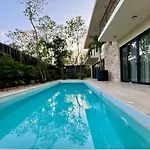 Casa Laak, Luxury Villa, 5 Bedroom 7 Bt, Heated Pool Tulum