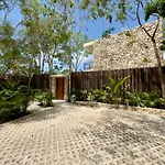 Casa Laak, Luxury Villa, 5 Bedroom 7 Bt, Heated Pool * Tulum