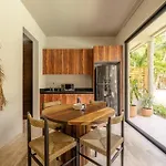 Attha Bliss Swim Up Apartamento