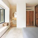 Casa Areca, Awarded Architectural Located In A Secured Gated Community, With Concierge Services