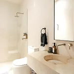 Casa Areca, Awarded Architectural Located In A Secured Gated Community, With Concierge Services