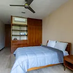 Sapphire - 2 Floors With Private Roof And Pool & Club Access