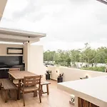 4Bed Luxury Villa With 2 Private Pools
