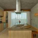 2 Bdr, Wifi 100 Mb, Jungle View Apartamento