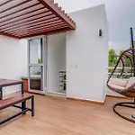 Tao With Pool, Bbq, Gym, Yoga Area, 5 Min From