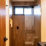 Apartment New 2 Bed And Bath - - Views To The Jungle *