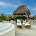 Apartamento Aldea Zama Penthouse With Private Rooftop In Gated Community