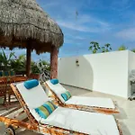 Aldea Zama Penthouse With Private Rooftop In Gated Community Apartamento