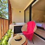 Loch By Bunik Aparthotel 3*