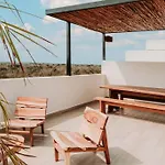 Jungle Suite Ocean View Rooftop, Beach Access!