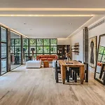 Art Design Loft With Pool, Big Gym, Spa, Hot Tub Apartamento *