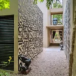 Art Design Loft With Pool, Big Gym, Spa, Hot Tub