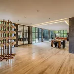 Art Design Loft With Pool, Big Gym, Spa, Hot Tub Apartamento