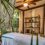 Apartamento Art Design Loft With Pool, Big Gym, Spa, Hot Tub
