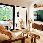 Jungle 10 Mins To Beaches Y Trendy Hotspots *