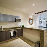 Apartamento Luxury Poolside Gem With Pool, Jacuzzi & Gym Tulum