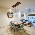 Luxury Poolside Gem With Pool, Jacuzzi & Gym Apartamento Tulum