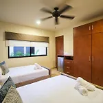 Apartamento Luxury Poolside Gem With Pool, Jacuzzi & Gym Tulum