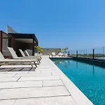 Luxury With Rooftop Pool, Gym, Padel Court, Art Installations & Shopping Apartamento