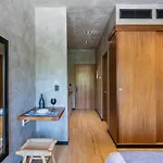 Luxury With Rooftop Pool, Gym, Padel Court, Art Installations & Shopping *
