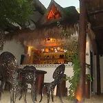Hotel Lo Nuestro Petit Tulum
