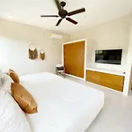 Luxury House Tomanoa - 10pers - 4rooms - Pool - Hotjacuzzi - Speed Wifi -waterfall * Tulum