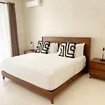 Luxury House Tomanoa - 10pers - 4rooms - Pool - Hotjacuzzi - Speed Wifi -waterfall Villa Tulum