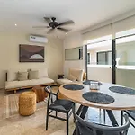 Holiday home Bright 1 Bd With Balcony Tulum