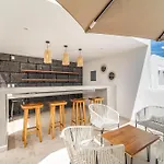 Bright 1 Bd With Balcony Holiday home *