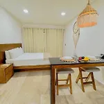 Estudio Bohemio Con Jacuzzi Privado Naia B8