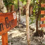 Kin Jungle Deluxe Guest house