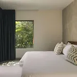 Stunnig 6Br Villa, Minimalist Design, Aldea Zama
