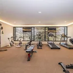 2Br Plunge Pool, Rooftop Pool, Gym, Kids Playroom