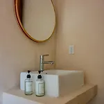 Bright 2br Loft With Rooftop Pool In Downtown Location Apartamento Tulum