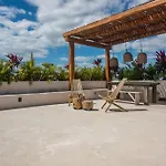 Bright 2br Loft With Rooftop Pool In Downtown Location *