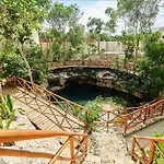 Adora H30 - Luxe W/ Outdoor Tub & Private Cenote Apartamento Tulum