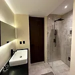 Apartamento Beautiful Minutes From The *