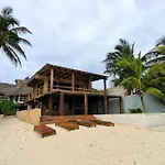 Casa Aakbal Private Beach Fron Sea Best Location