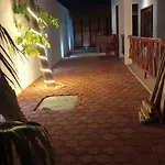 Riviera 5 *