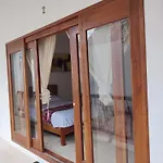 Riviera 5 Hotel *