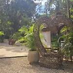 Guest house Kin Jungle Deluxe 4*
