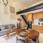 Apartamento Luxurious At Mistiq Temple Ii Loft And Penthouse