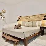 Oryx Hostal