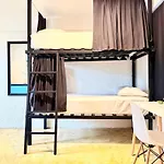Oryx Hostal *