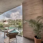 Mistiq Luxury Getaway