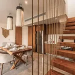 Mistiq Luxury Getaway Villa *
