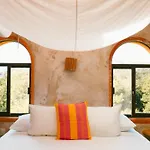 Zamas Hotel